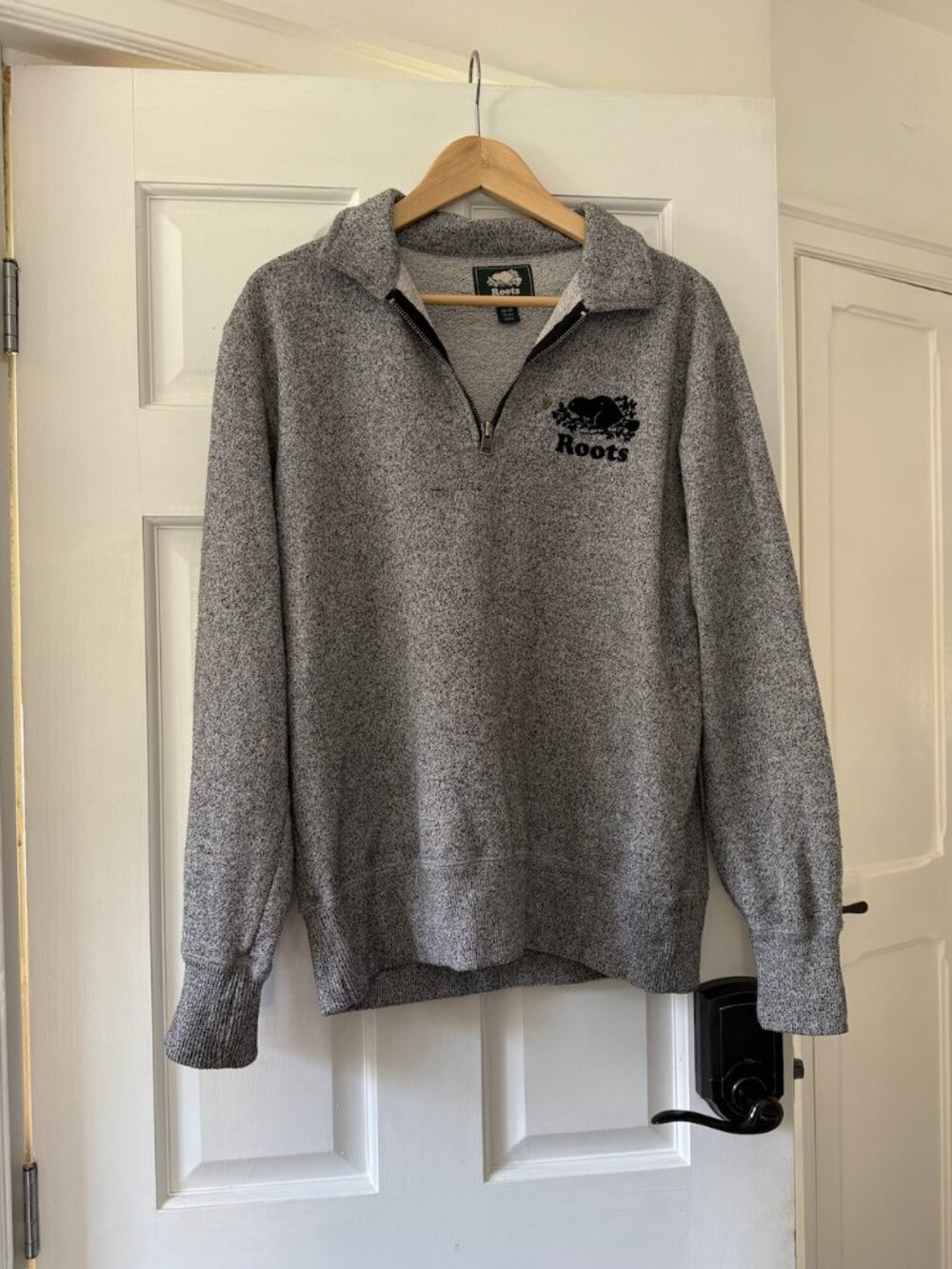 Roots sweatshirt